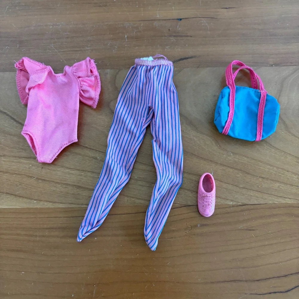 Vintage 1984 Mattel‎ Barbie Great Shape Skipper Doll Outfit Clothes Bag & Shoe